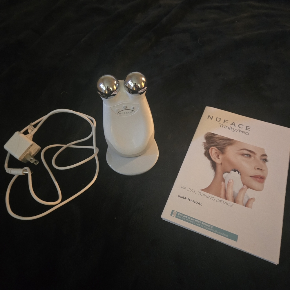 NuFace Trinity Pro Facial Toning Device - White and Silver